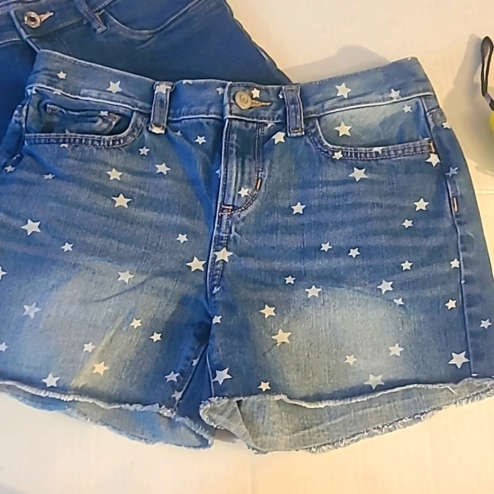 Short Shorts 2 pair lot stretch blue jean size 14 star print cuff dark wash